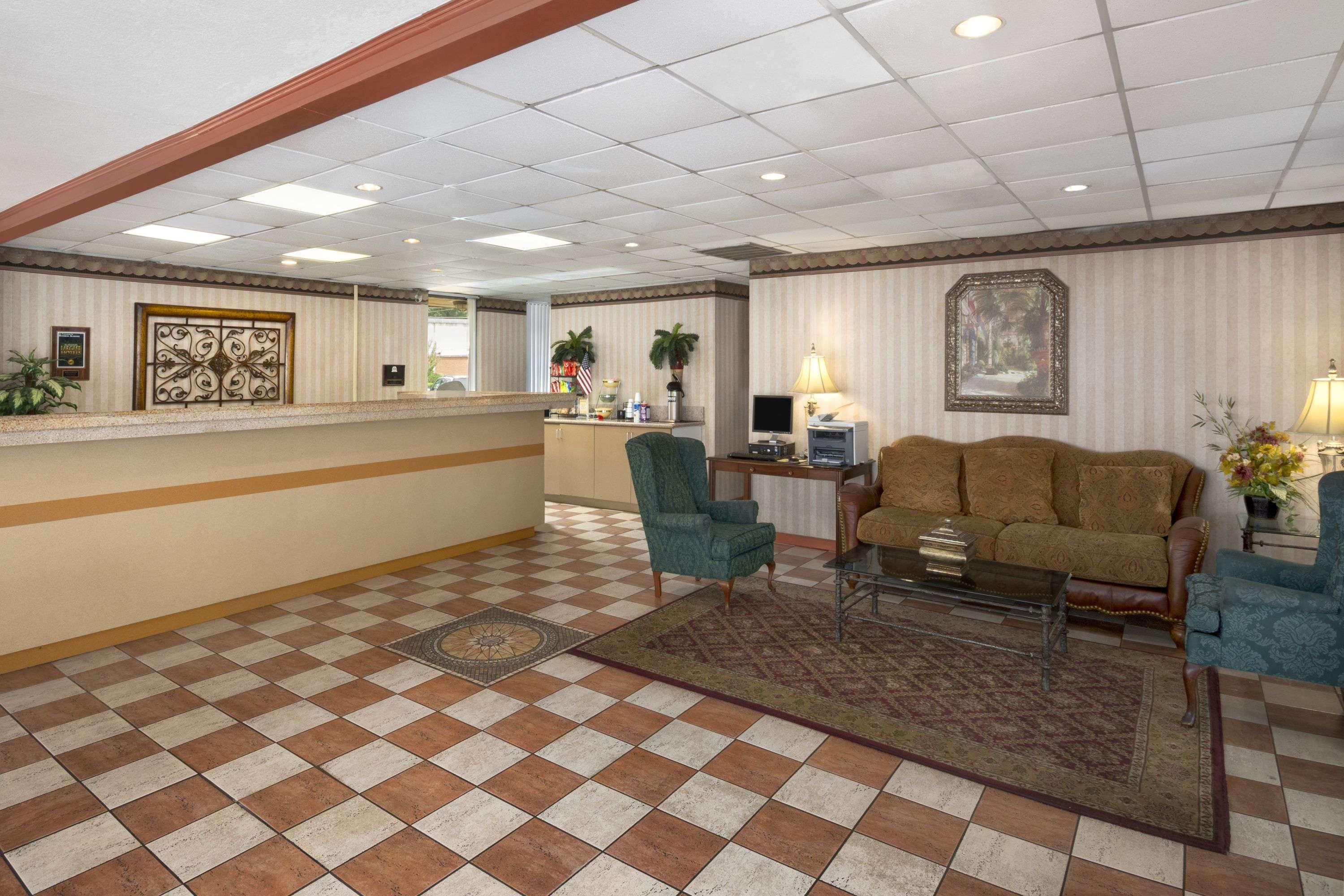 Days Inn By Wyndham Birmingham Al Hoover Exterior photo
