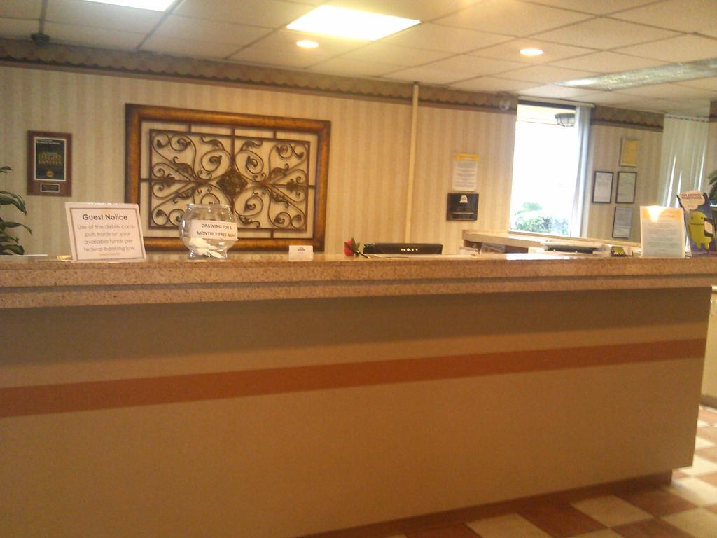 Days Inn By Wyndham Birmingham Al Hoover Exterior photo