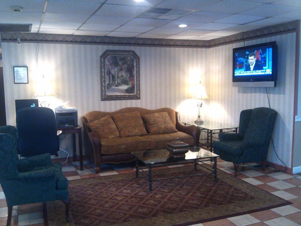 Days Inn By Wyndham Birmingham Al Hoover Exterior photo